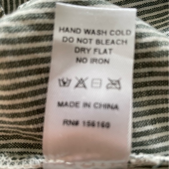 Striped white / gray cropped blouse - Picture 5 of 5